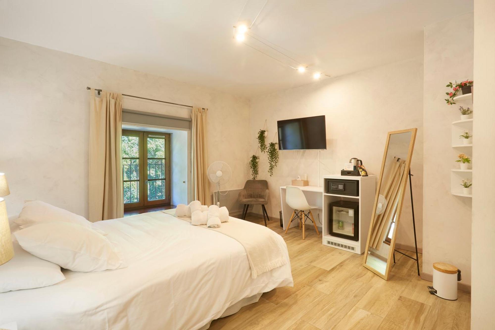 Domaine De Bersaillin Hotel Bagian luar foto
